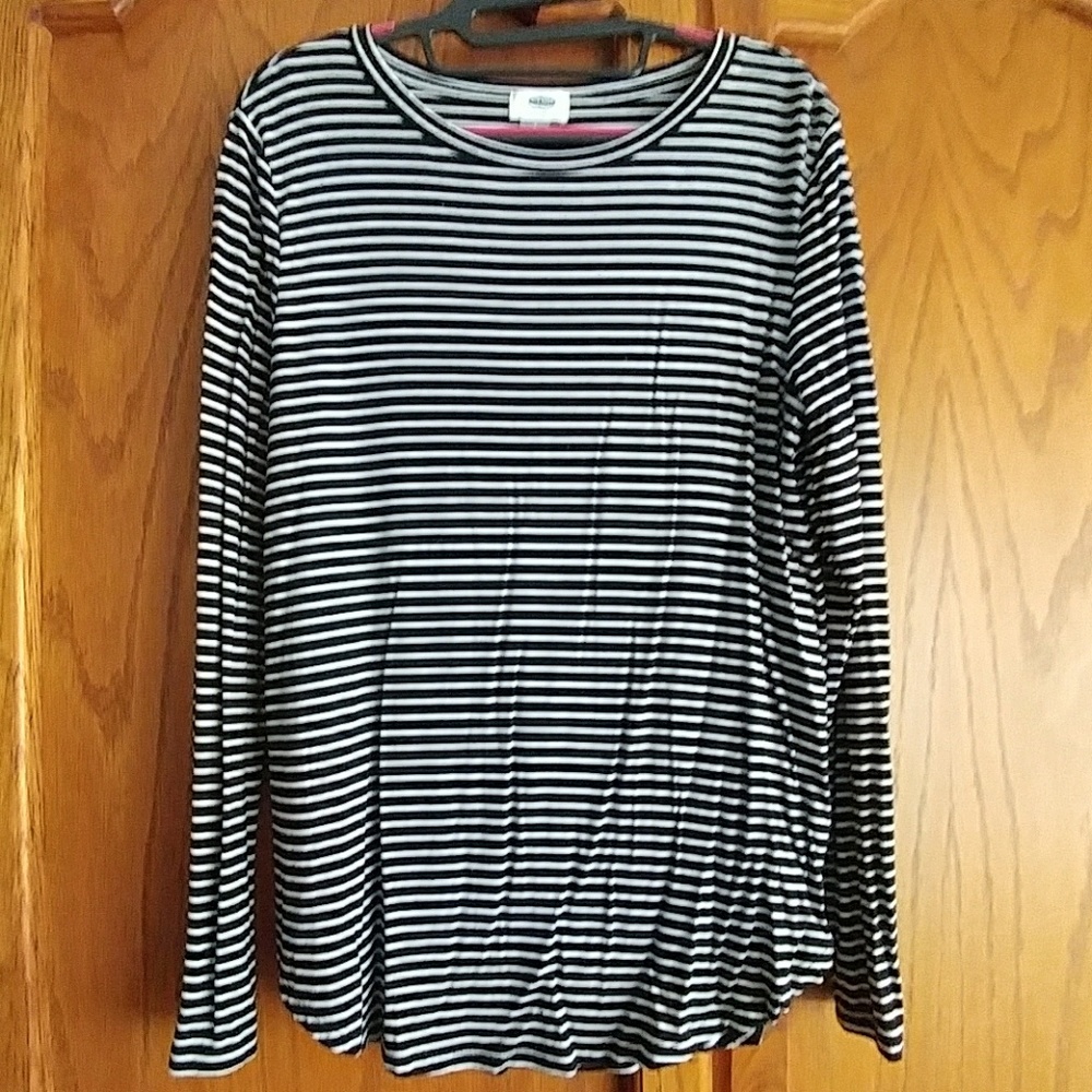 NWOT black and white long sleeve